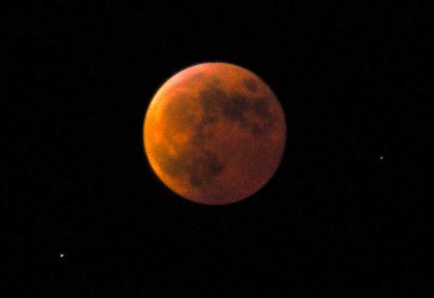 0h30 - La lune rousse