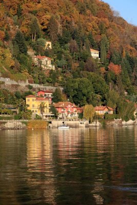 Autumn colors in Cannero