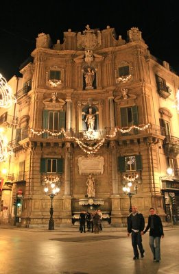 Palermo - Quattro canti by night