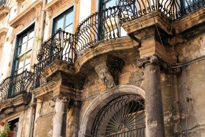 Palermo - Needing repair
