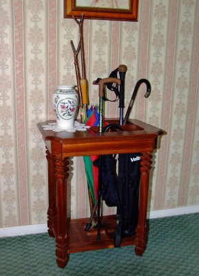 Stick Stand 2 (2005)