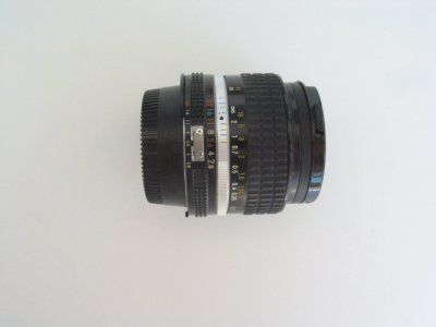 Nikon 28mm f2.8 3.JPG