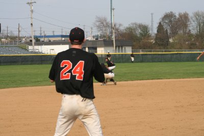 throw to third