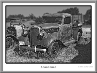 Truck Chevrolet 1936 PU_JunkedBW.jpg