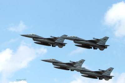 kb07F16-01.jpg