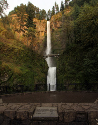 multnomah falls classic.jpg