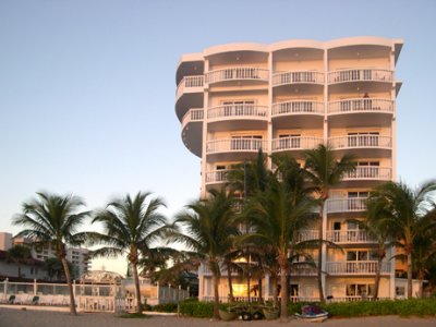 The Beachcomber Hotel in Pompano Beach, Florida. We stayed here. That's Judy, second floor from the top, on the right. (10-06)