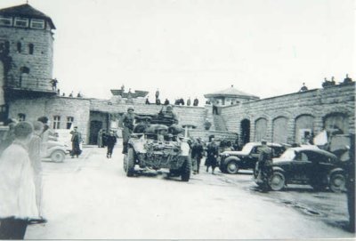 zMauthausen Main Camp.jpg