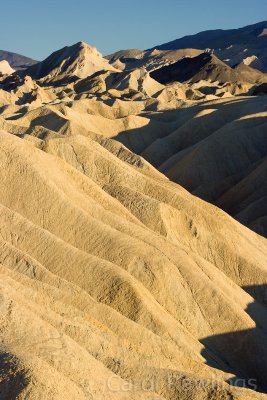 Zabriskie Point - waiting for full moon rise