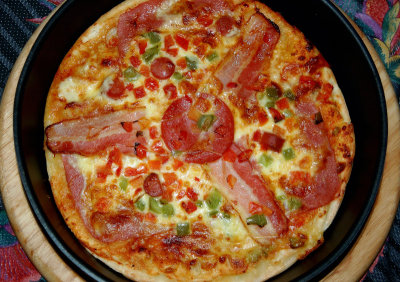 PIZZA ...