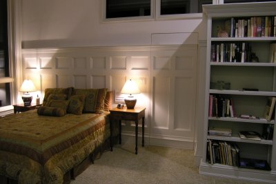 new bed view dr closed clsup fx.jpg