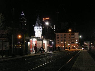 Waiting for the tram (Frankfurt)