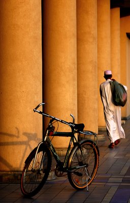 circles and cyclinders   in  dubai