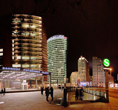 Potsdamer Platz, Sony Center and nearby