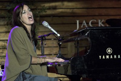 Chantal Kreviazuk @ Jackson-Triggs (2007)