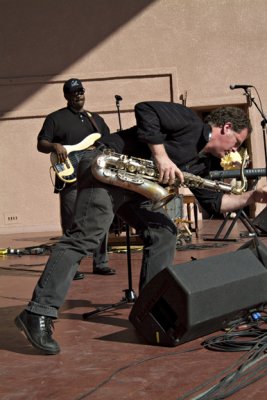 Doug Rowan- tenor sax, David Jones- bass guitar 2890w.jpg