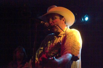 Low light Andy 3882w.jpg