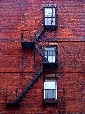 O_Windows of Brown Univ_01.jpg