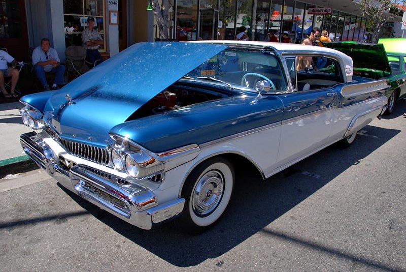 1957 Mercury Turnpike Cruiser