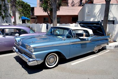 1959 Ford Skyliner Retractable Hardtop - Click on photo for more info