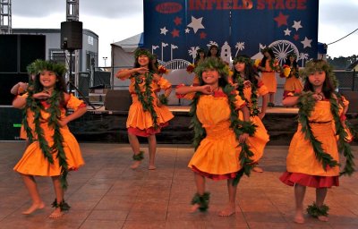 Lei Oleander (Polynesian) Dance