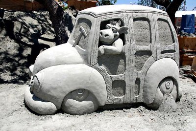 Cowabunga sand sculpture