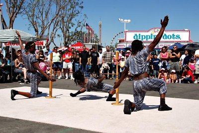 Mapapa African Acrobats