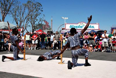 Mapapa African Acrobats