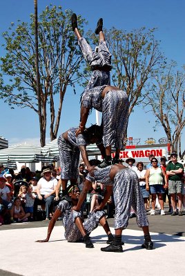 Mapapa African Acrobats