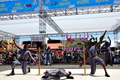 Mapapa African Acrobats