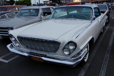 1961 Chrysler New Yorker 4 door hardtop - Click on photo for more info