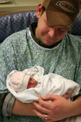 Daddy and Kayla_6998.jpg