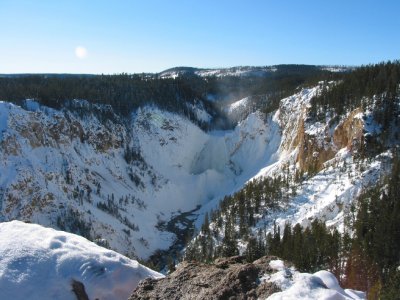 The Lower Falls of the Yellowstone River from Inspiration Point