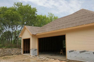 This picture shows the trim and siding colors