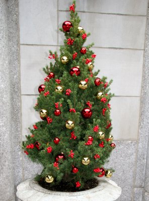 Holiday Tree at 1 Fifth Avenue  Entrance