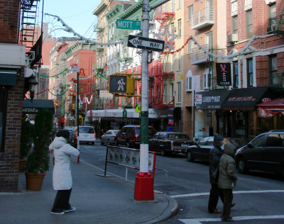 Intersection at Hester Street