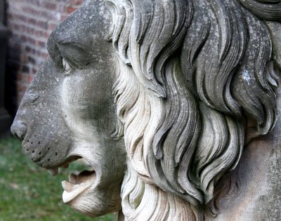Stone Lion's Head - Elizabeth Street Outdoor Sculpture Gallery