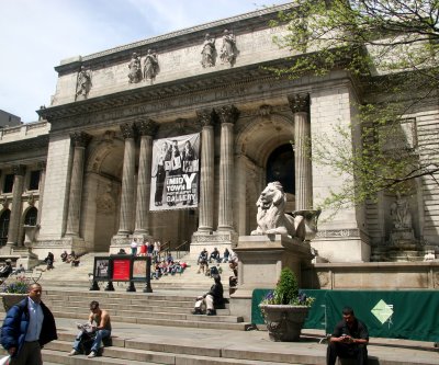 MTA  1 Bus Ride Window Shots - NY Public Library at 42nd Street 