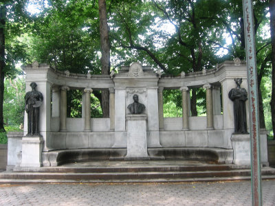 Richard Morris Hunt Monument