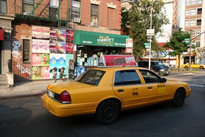 Convenience Market at 6th Avenue