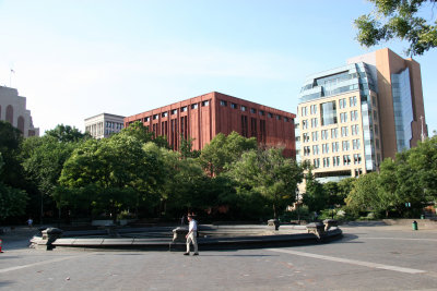 Fountain Plaza - NYU Student Center & Library