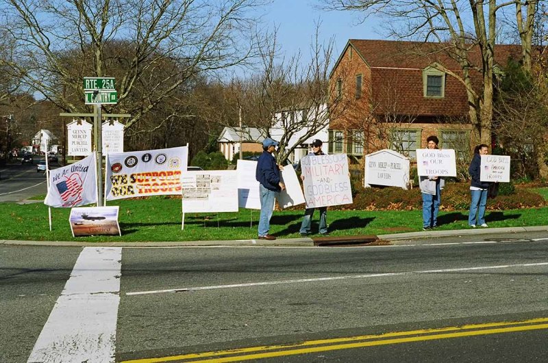 Protest 11-25-06-11-Edit.jpg