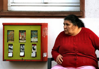 the guard of the chewing-gums