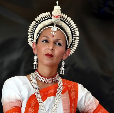 Bharatanatyam dancer (indian temple dance)