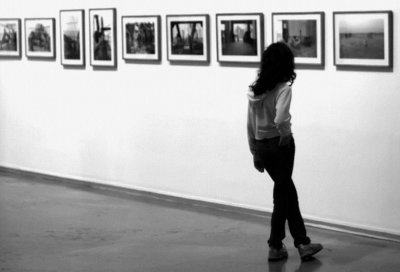 picture(s) of an exhibition