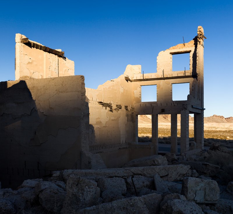 Rhyolite windows