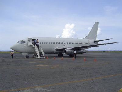 Our beautiful bird, this thing took less than 40 minutes from Tegus to Roatan (and it had air conditioning!)