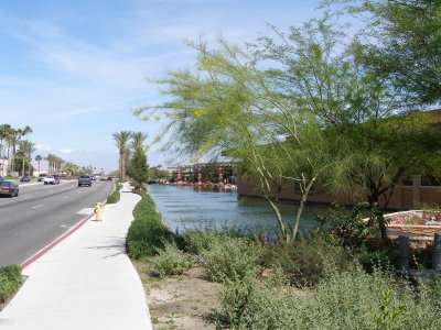 The River Shopping Center