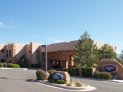 Hampton Inn Sedona.jpg