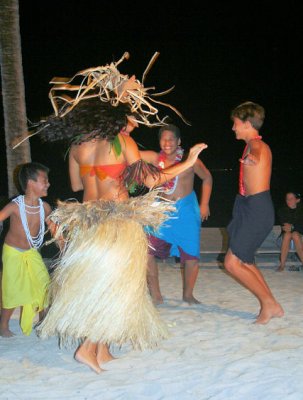 Polynesian dance